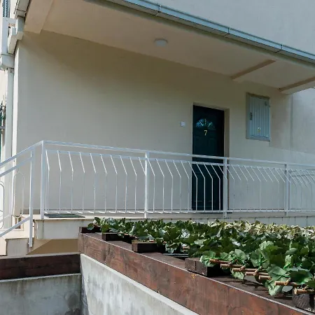 Square Point Apartments 科托尔 外观 照片