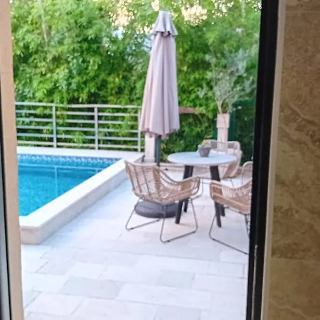 Square Point Apartments 科托尔 外观 照片