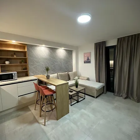 Square Point Apartments 科托尔 外观 照片