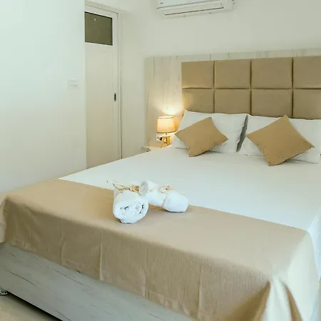 Square Point Apartments 科托尔 外观 照片