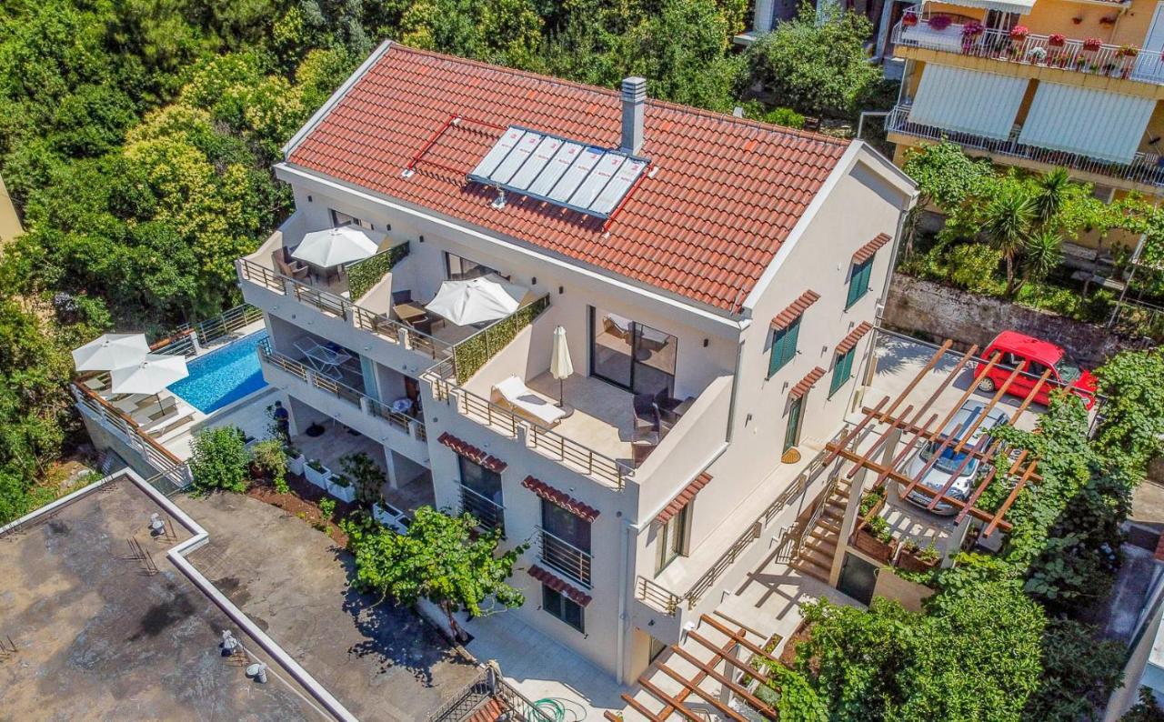 Square Point Apartment Kotor