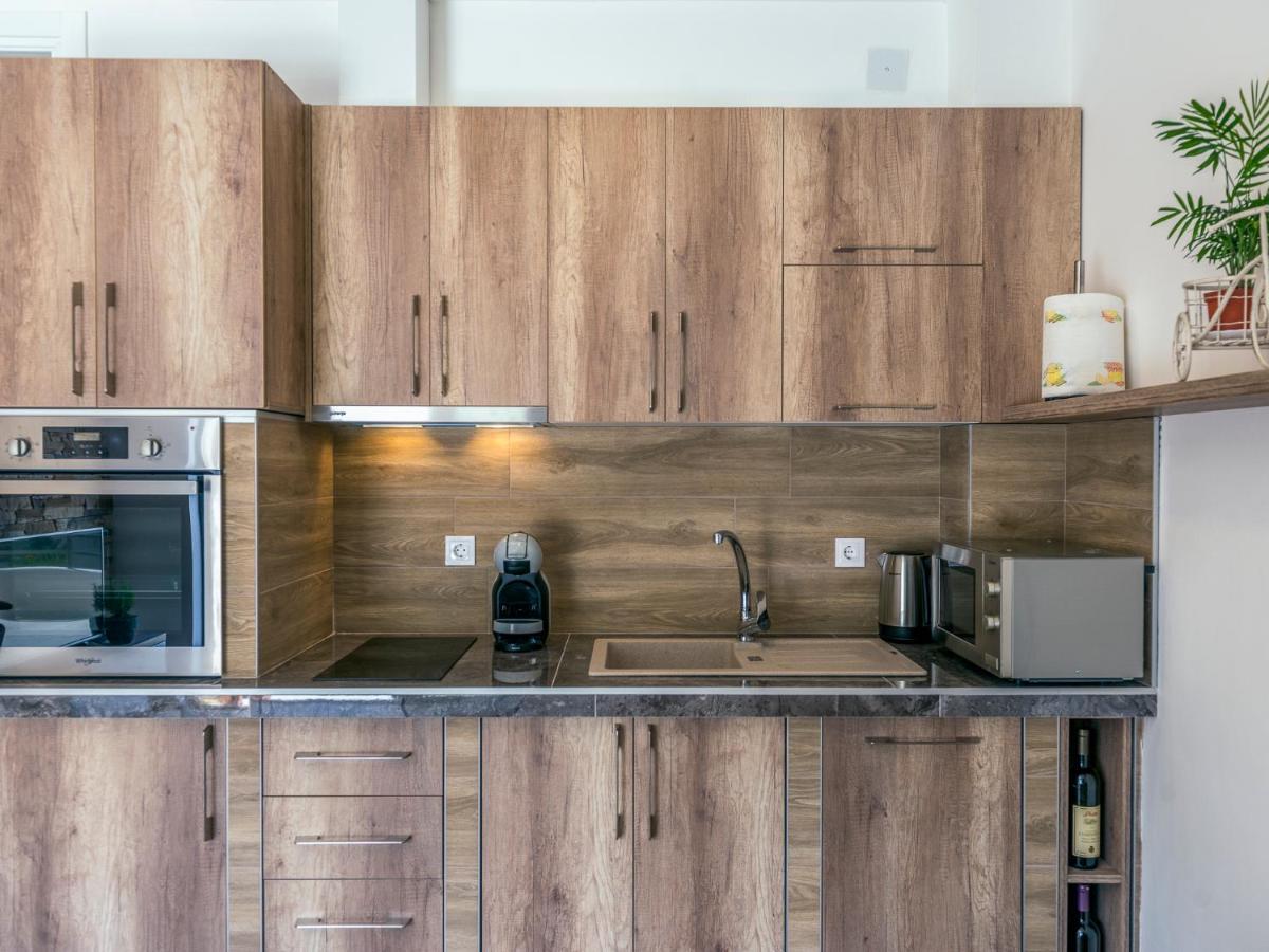Square Point Apartment Kotor